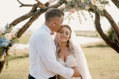 Acacia Wedding Venue Bride Groom